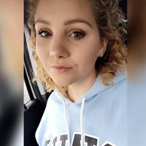 Meet your Posher, Briana